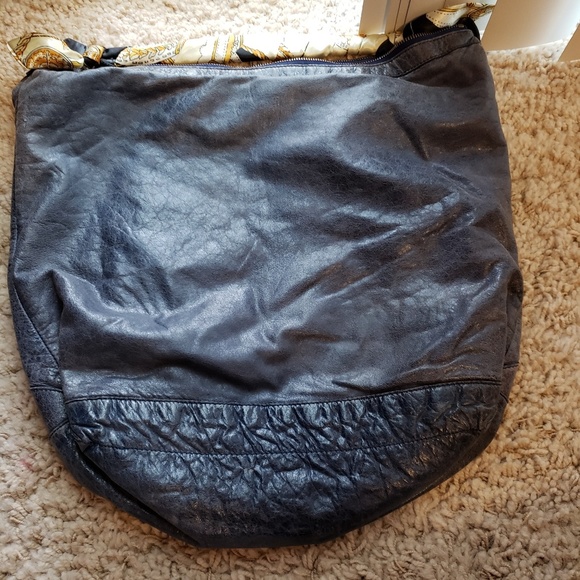 🚫Not for sale🚫Authentic Balenciaga Hobo bag - Picture 5 of 8